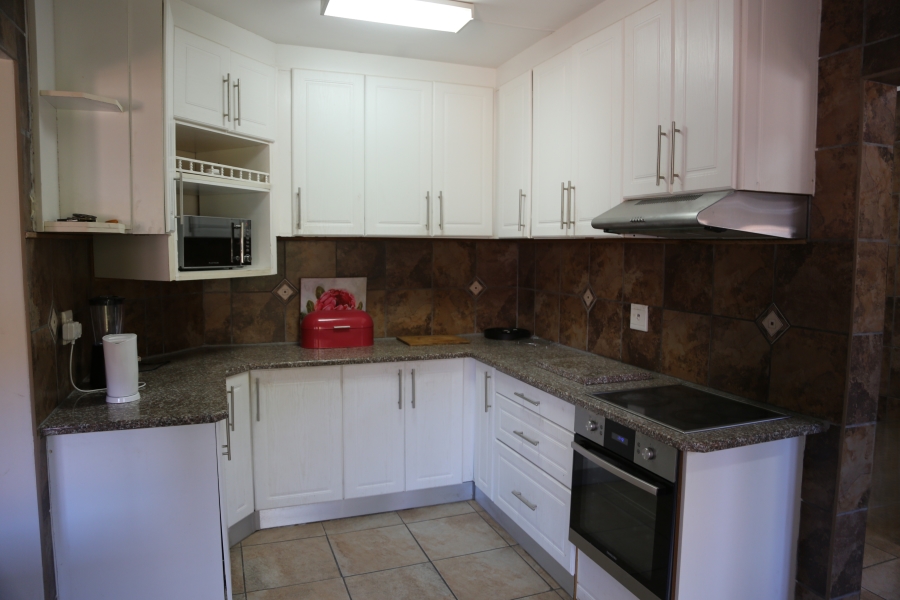 4 Bedroom Property for Sale in Dorchester Heights Eastern Cape